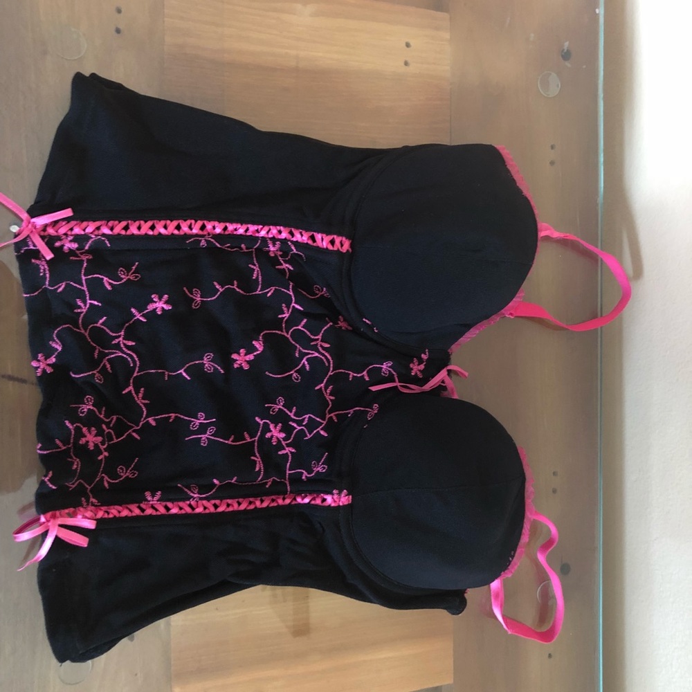 Corset.